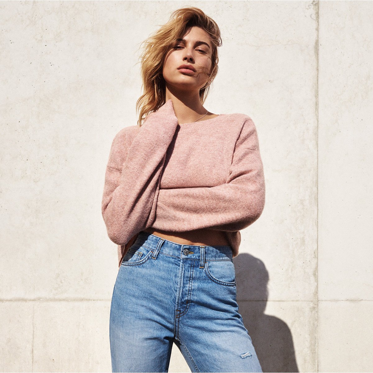 hmperu's tweet photo. ¡El DENIM ESTA DE MODA! Combinalo con rosados de distintas tonalidades para tener un outfit perfecto esta temporada. https://t.co/KTu8pS9WJK