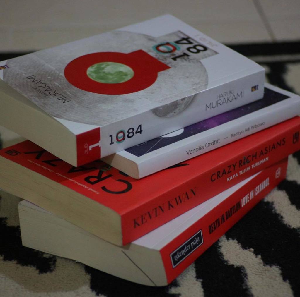sahtrek's tweet photo. Makanan Jiwa

#reading #list #weekend #books #for #the #soul #instastory #yogyakarta #indonesia https://t.co/sO2m647OQo https://t.co/bJVqTfhWkz