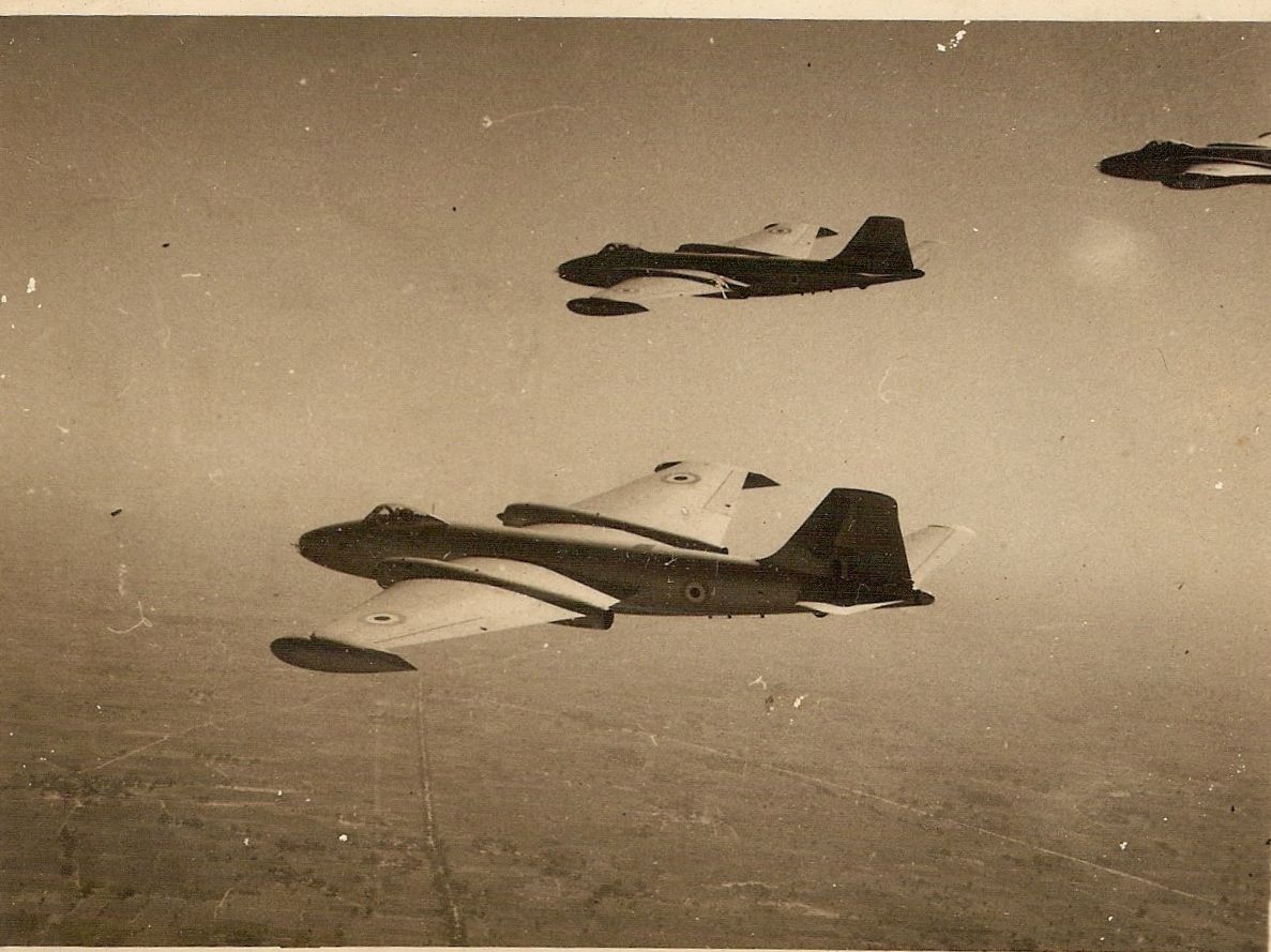 manupubby's tweet photo. 1 Sep 2017 marks 60 years of induction of the Canberra in the Indian Air Force.  From 1961 Goa Liberation to 1999 Kargil war and more. https://t.co/7HwYL4kztu