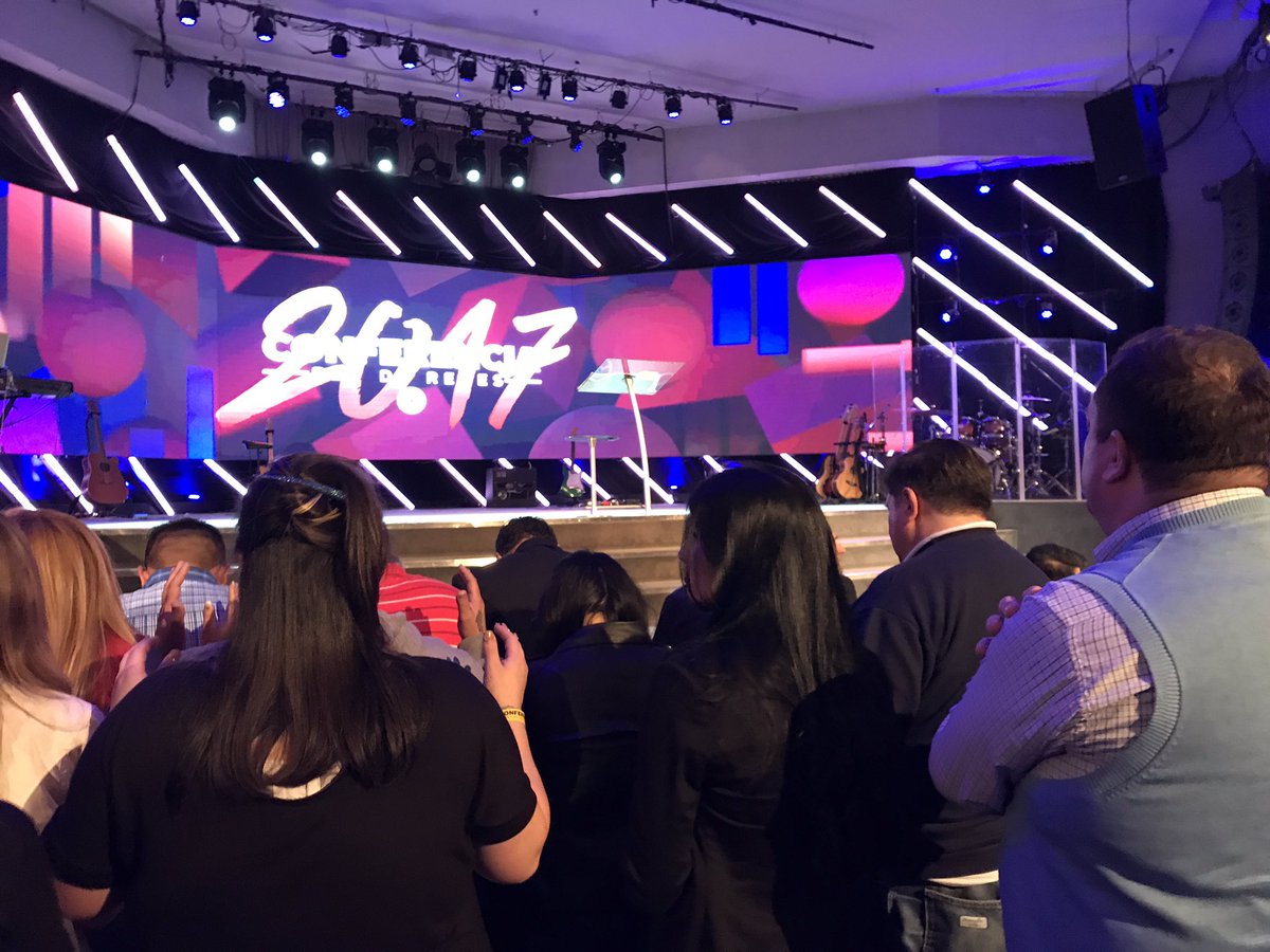 danbran25's tweet photo. #conferenciareydereyes https://t.co/8NnZptRZW3