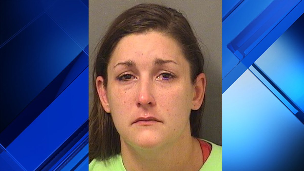 Boca Raton mother found unconscious with girl crying in van bit.ly/2eHmjsi?utm_me… https://t.co/Rtdl6X0K2b