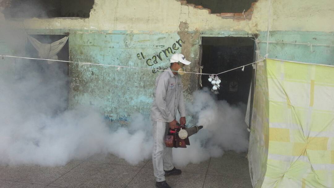 IkaiLedezma's tweet photo. CCP de Apoyo y Servicios, coordinación de Mantenimiento y Fumigación en Área de Control de Detenidos https://t.co/RMIc5MVSa2