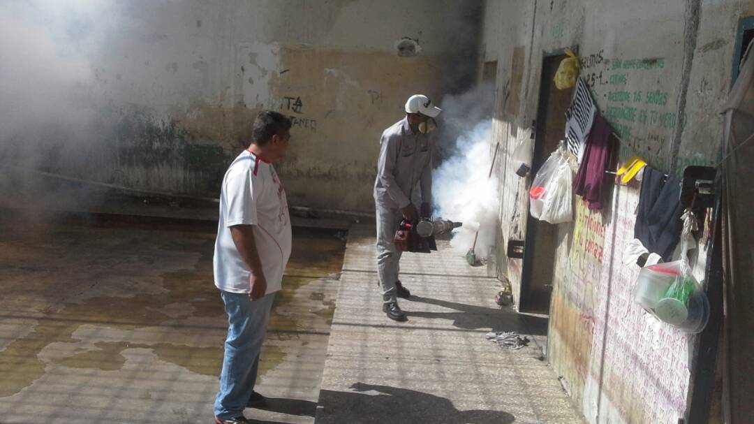 IkaiLedezma's tweet photo. CCP de Apoyo y Servicios, coordinación de Mantenimiento y Fumigación en Área de Control de Detenidos https://t.co/RMIc5MVSa2