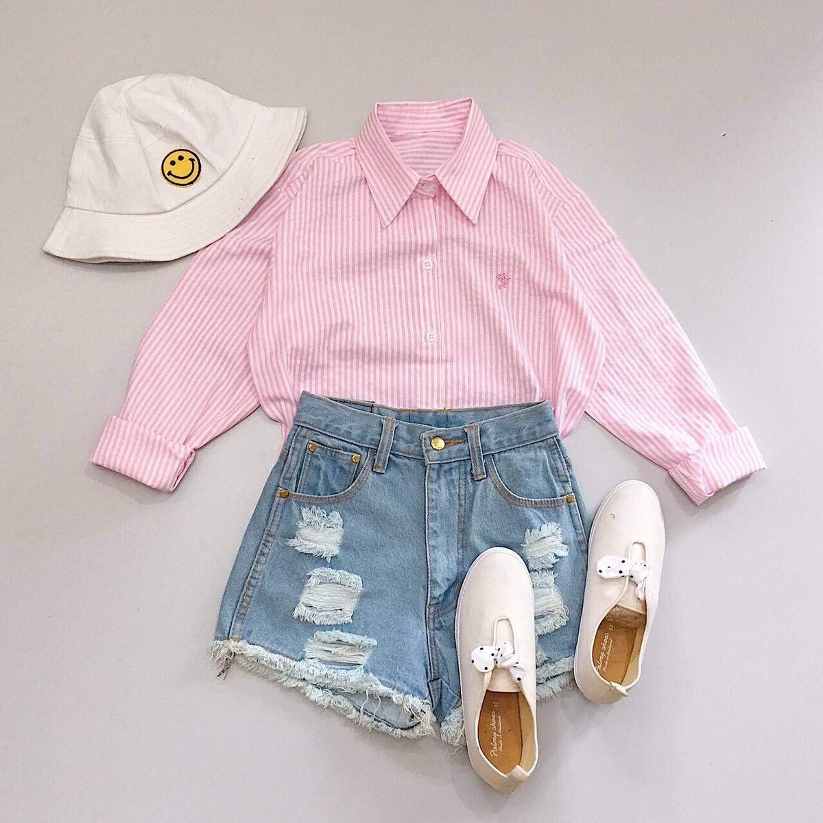 LITTLE__PEACE's tweet photo. ❥ พร้อมส่ง
ー ผ้าcotton
Size : อก36"  ยาว25"
Prize : 320฿
❥ สนใจ dm/mention https://t.co/I7UtIhQv7F