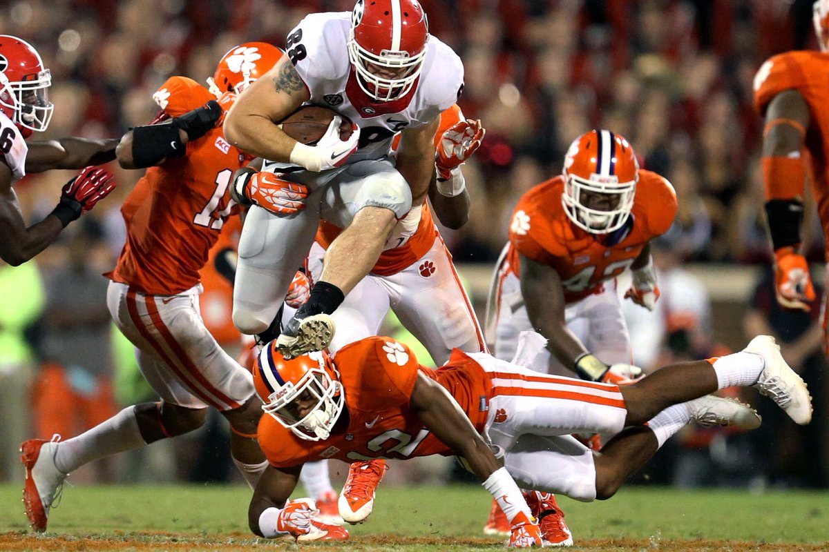 StackedCappers's tweet image. The time has come...college football starts today!