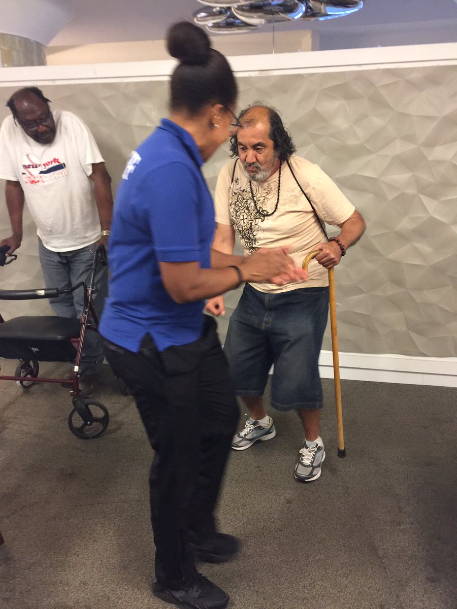 AHSCaringNY's tweet photo. Staying active at our Fitness Class with Andre! #fitness #healthyseniors #AHS https://t.co/r30x6bhsAU