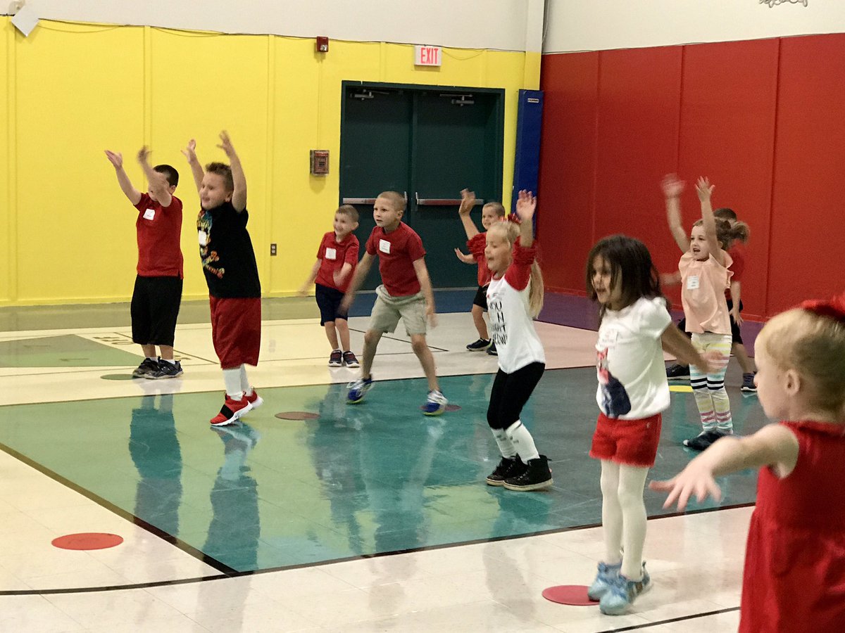 kellyfeimster's tweet photo. @MorganBroncos kinders first day in art, music and PE....doing a great job. @RSSinformation #rssarts #rsspe https://t.co/EvP7ecu1DF