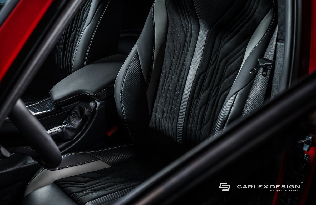 Dynamic patterns! in this car the design must be 'in motion' :) 
#bmw #bmw320i #carinteriordesign #germancar