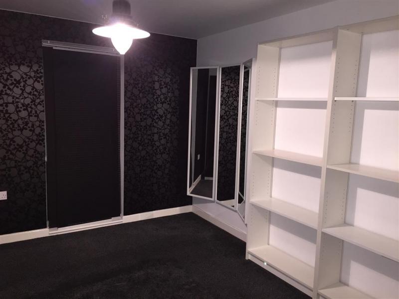 elitepropertyco's tweet photo. CALLING ALL @covcampus STUDENTS! We have an opportunity for you to rent a newly built flat in Monticello Way, Cov: https://t.co/MiD9Zkkat4 https://t.co/gKjBuro9nw
