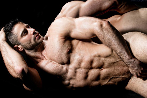 miguelsolo611's tweet photo. Morning Hottie♨️
Jonathan Guijarro seduces the camera once again, his impressive physique leaves no one indifferent 
Pictures by @joancrisol https://t.co/DDSk4n9gTC