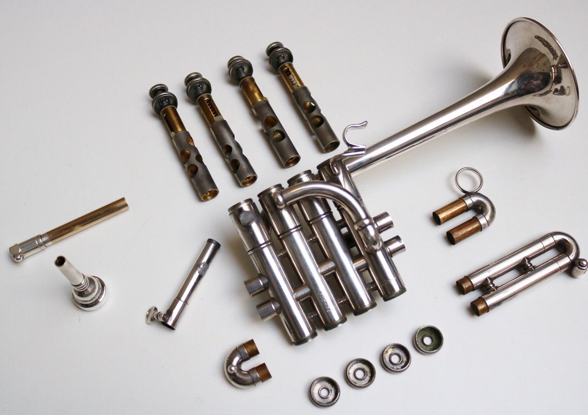 Piccolo Stomvi master #antes #Trompeta #piccolo #stomvi #ReparaciónDeInstrumentos #BrassRepair Más trabajos en: tallerventus.com/blog/