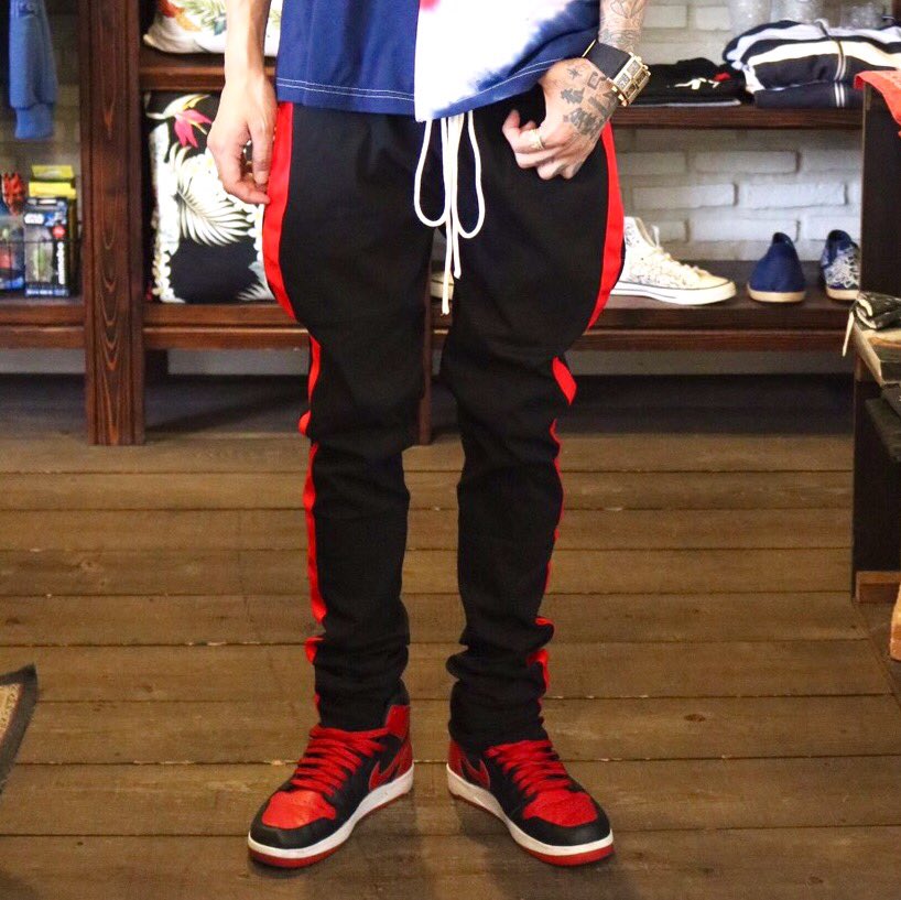 zero_clothing_'s tweet photo. ⚫️🔴⚫️🔴⚫️🔴⚫️🔴⚫️🔴
ZERORIGINAL/Stretch Track Pants
¥10,800+tax
Size M Last 1🔥
📲https://t.co/OZIBhVHrjg
#zeroclothingandmusic #zeroriginal https://t.co/pp6sY9P2uR