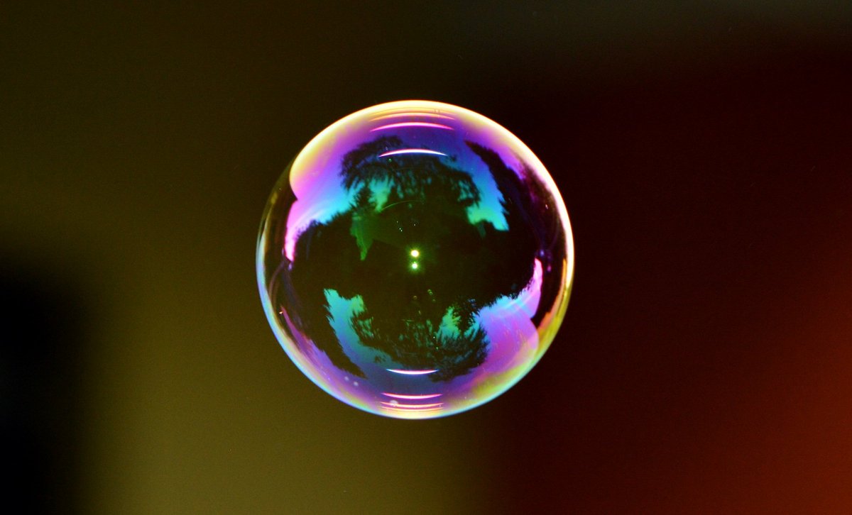 LGIMacroMatters's tweet photo. Is it time to call the top of the market? Is the #economic cycle on the turn? Find out how to spot market bubbles https://t.co/f52MAlmuQ4 https://t.co/pPUDX1MSxr
