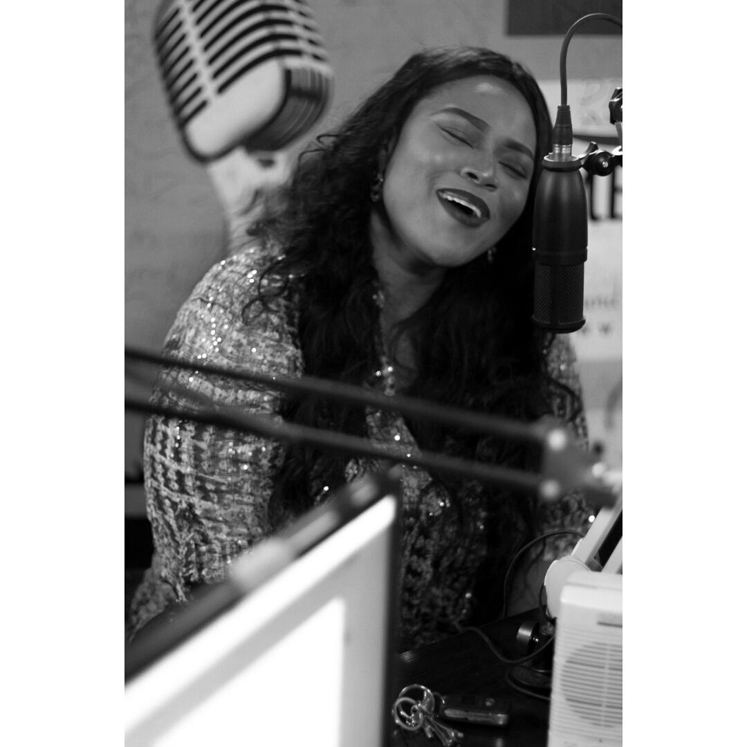 DacheEnt's tweet photo. Who can guess the song @ImmaculateDache was singing here?
#ImmaculateDache
#dacheent
#music
#bodyandsoul https://t.co/oLD8e3fvkS