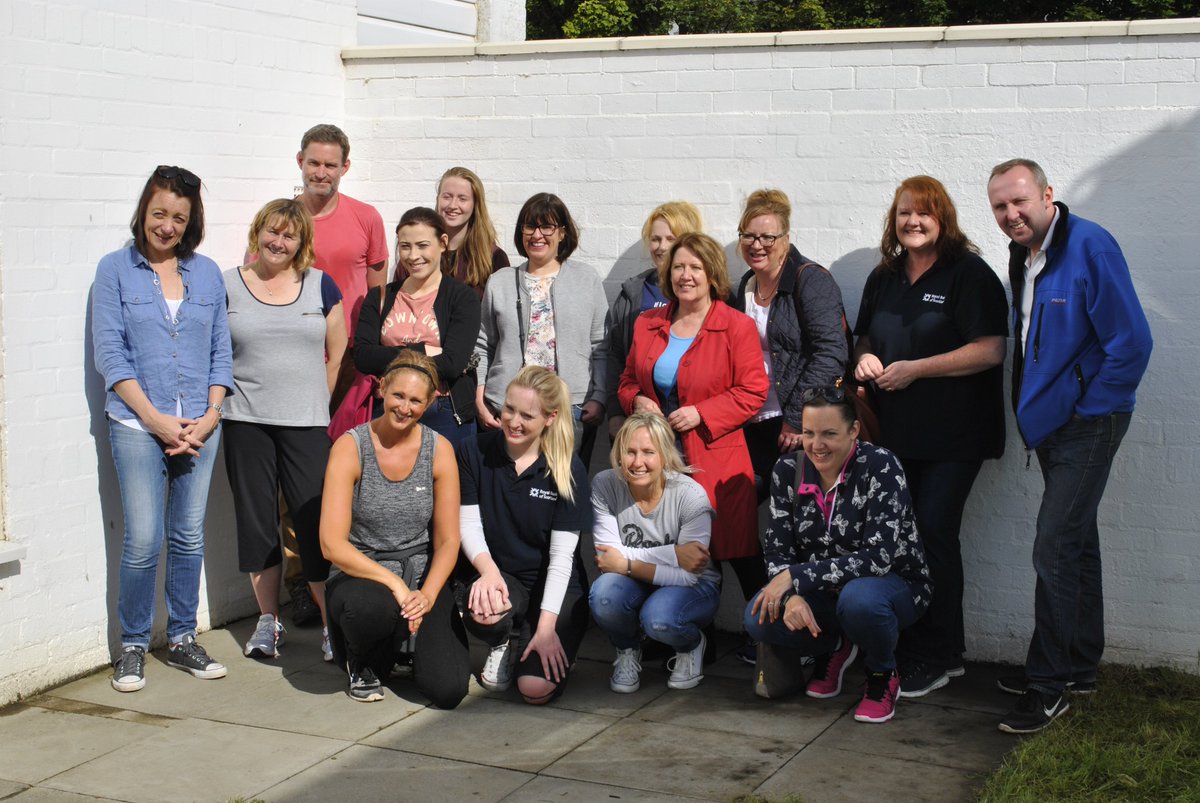 bethanychtrust's tweet photo. A group of fantastic volunteers from @bank_sc gave a home makeover to one of the families we support. Thanks for being our #BCTheroes! https://t.co/oFEL2ZoHrI