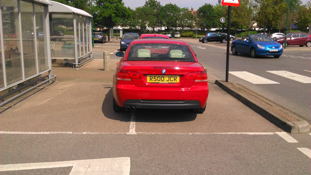 JRLeeds's tweet photo. Hey @dailyknobheads Some more great examples of knobhead parking https://t.co/0X24POrAga