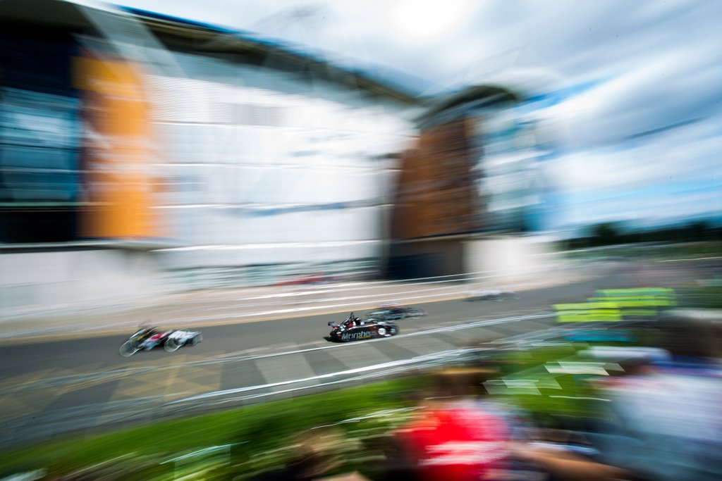 greenporthull's tweet photo. #TBT to the @Greenpowertrust #ProjectBlyth race in July! 2000+ people attended this fantastic #STEM event. Pics courtesy of @Spacesuit_Media https://t.co/JCpONcc04P