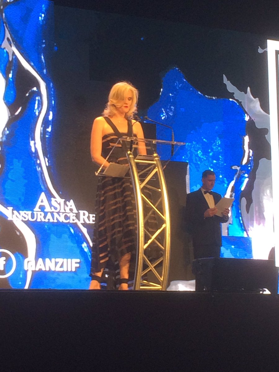 SSkye75's tweet photo. One of #Suncorp's finest women presenting Women's Insurer of the Year at #insawardsau  Represent Lisa H!! https://t.co/gJt2RZuOaI