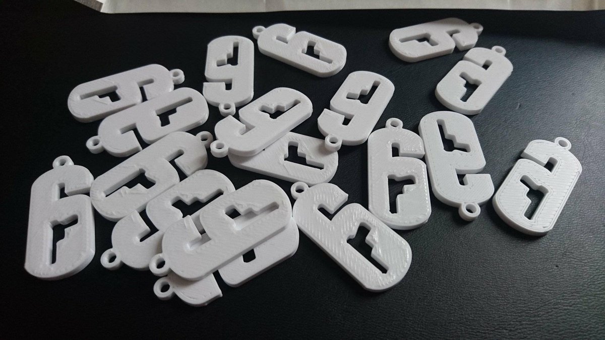 JonathanRL's tweet photo. Giveaways for #comicconsthlm are printed; Now they need a coat of paint!
#RainbowSix #RainbowSixSiege https://t.co/phCZRxadNT