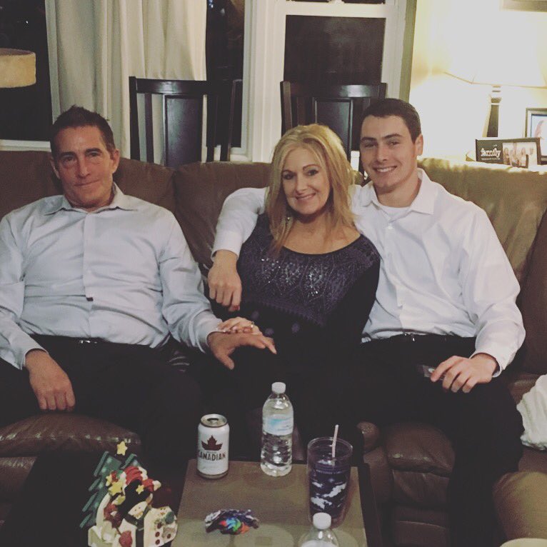 tkfalkenstein's tweet photo. Happy Birthday Brandon! 🎉💙🎂 @B_Falkenstein https://t.co/g3fC73ULT9