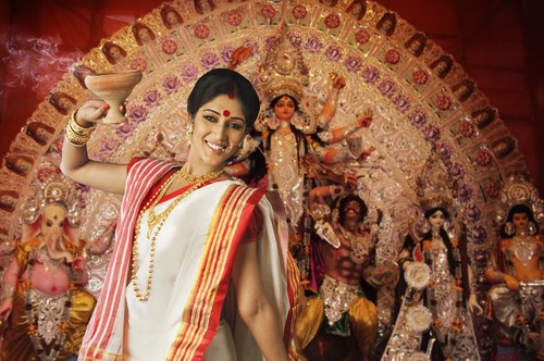 SimranHoliday3's tweet photo. The city of Joy and colourful culture #Kolkata #IncredibleIndia🇮🇳 #SimranHolidays https://t.co/ARzALCRbEd