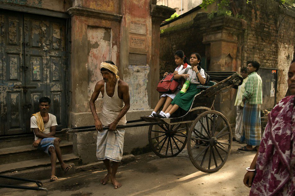 SimranHoliday3's tweet photo. The city of Joy and colourful culture #Kolkata #IncredibleIndia🇮🇳 #SimranHolidays https://t.co/2LGIXx68wZ
