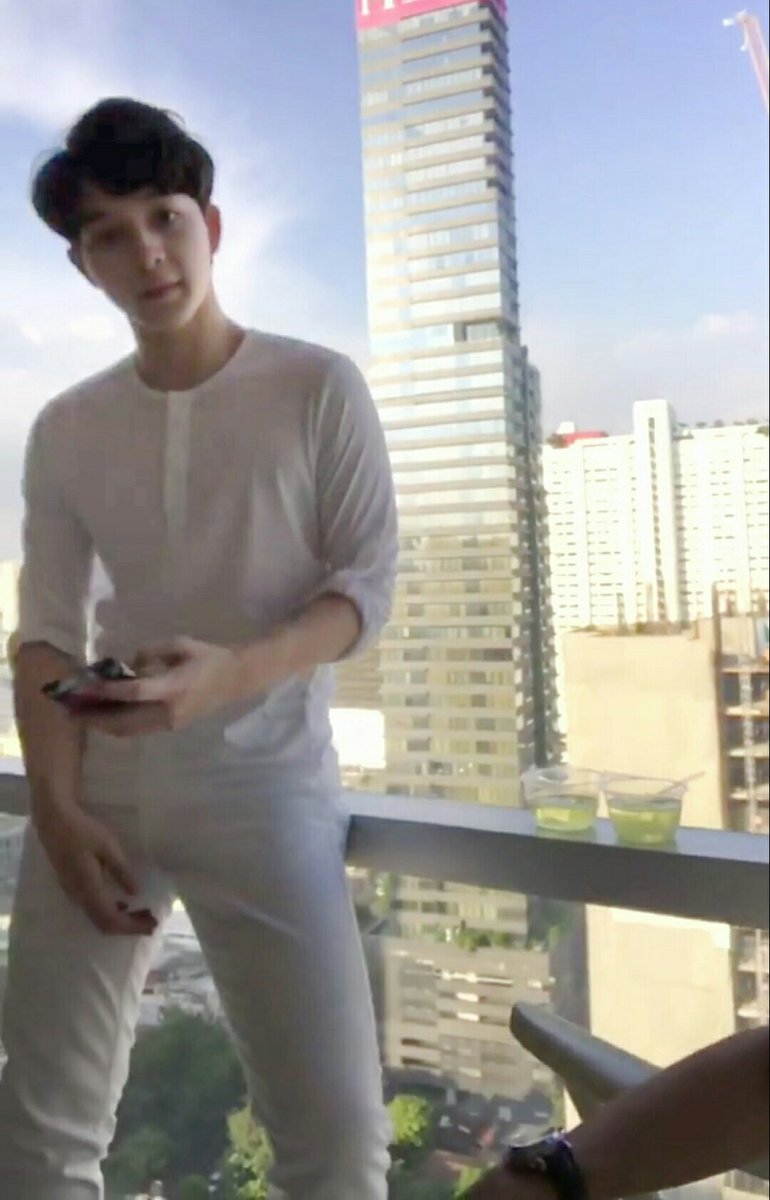 xivxwx's tweet photo. นับวันย��่งโตยิ่งหล่อยิ่งโตยิ่งดูดี 😍
#บาสเด็กอ้วนที่แท้จริง https://t.co/6vp8wxXaYJ