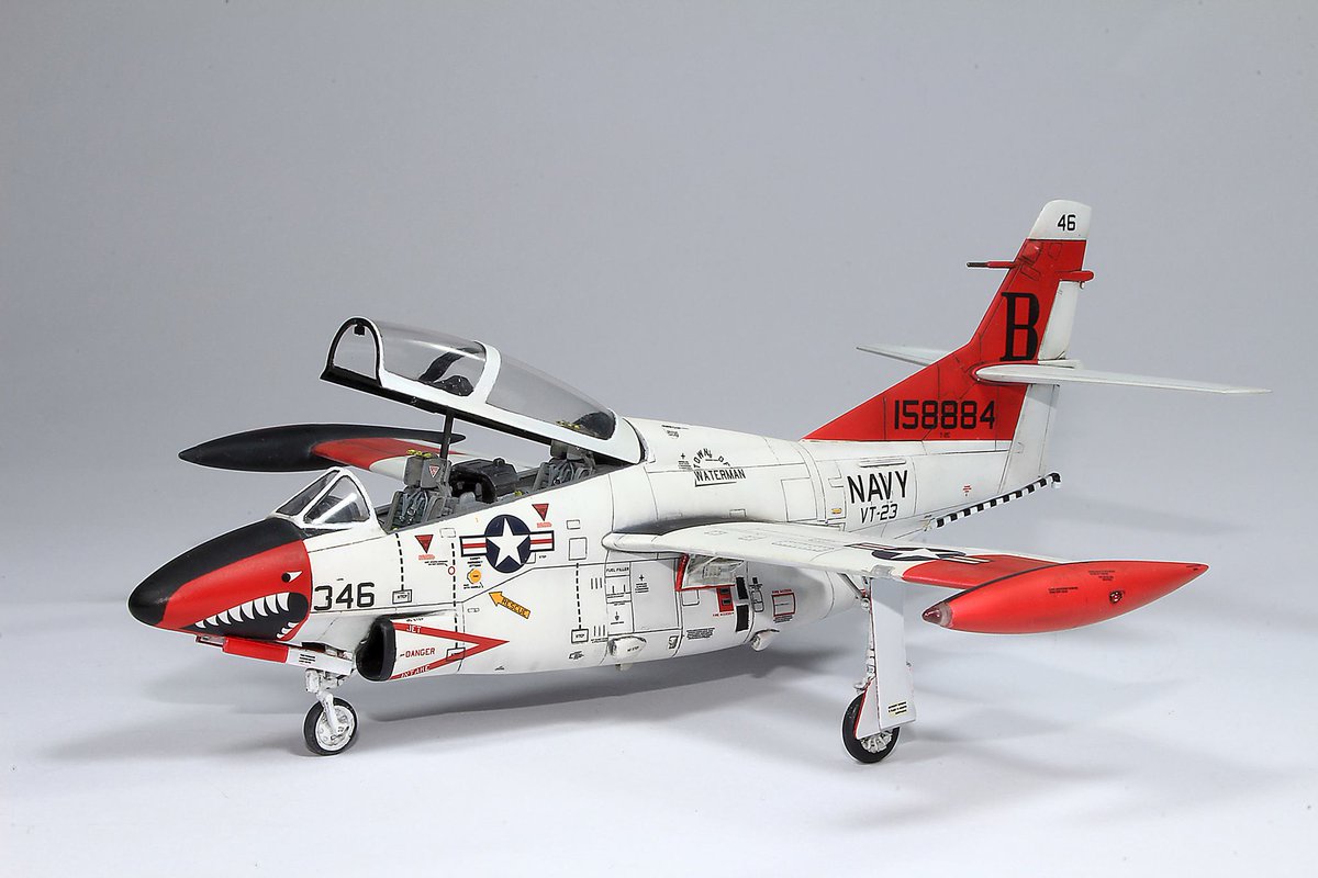 Ak_Interactive's tweet photo. Have you had the pleasure of seeing the latest model built, 🎨 and #weathered by our companion #VitorCosta?😲😍
📏1/72 | ✈️ Wolfpack T-2 Buckeye https://t.co/HSeR3sNx1T