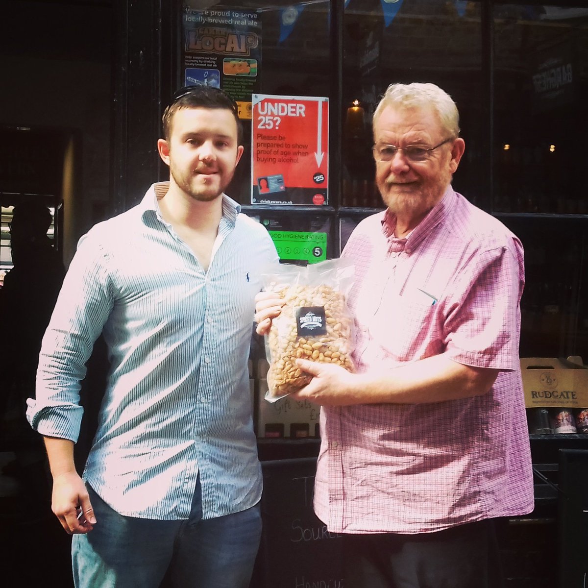 Snackminster1's tweet photo. MASSIVE thank you to Keith at Shambles Tavern, York. Now Serving Snackminster Spiced Nuts! #craftsnackwarrior #york #craftfood #pubgrub https://t.co/Q1D1Ebgvj8
