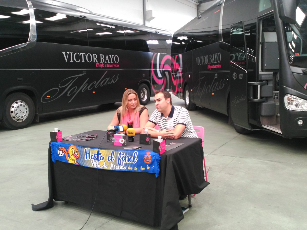 Radio_Aranda's tweet photo. AHORA... El @BMVillaAranda presenta su acuerdo de colaboración con @AutocaresBayo, que ha retirado su denuncia ante el club. https://t.co/4DA8PXAtUe