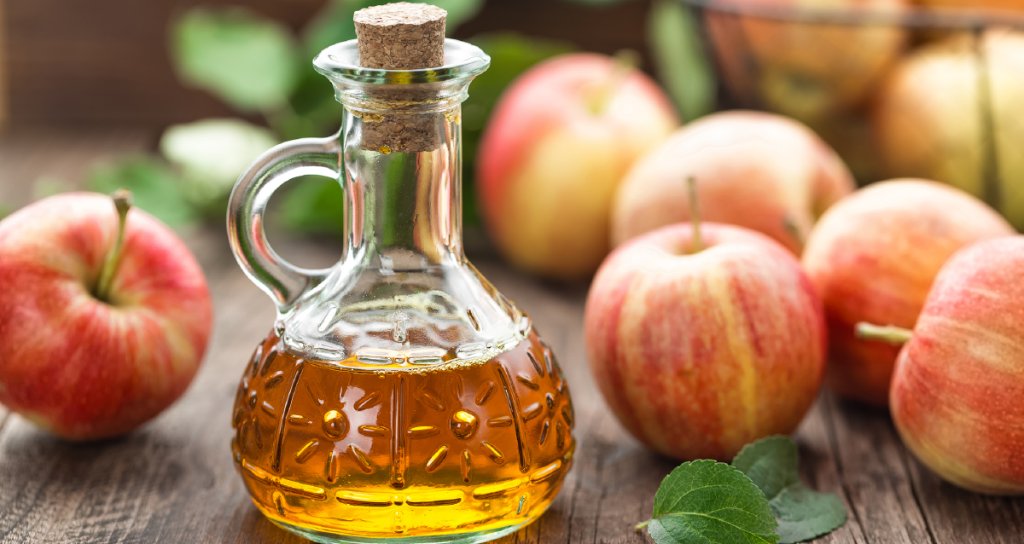 WebMD's tweet photo. Can apple cider vinegar help you lose weight? Maybe -- here's what the science says: https://t.co/Qwj2RI3iZ3 https://t.co/o4mwgWJhwh