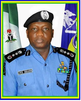 PoliceNG's tweet photo. #IGPIdris FELICITATES WITH NIGERIA MUSLIMS ON THE OCCASION OF EID-EL- KABIR FESTIVAL. See Details:
https://t.co/tvSfOlc98O https://t.co/BUkZiNcESl