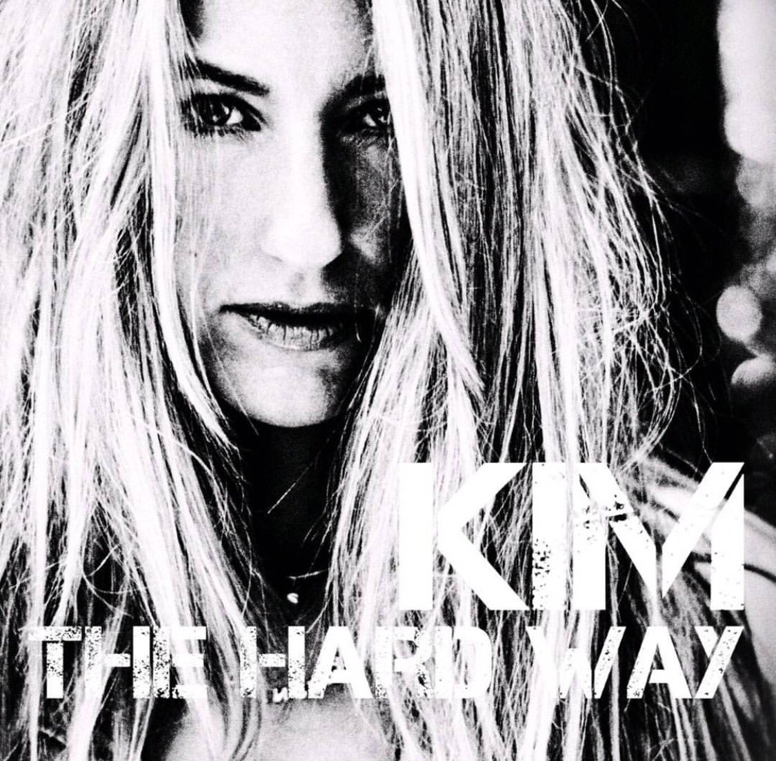 Jaaa, de titelsong die Kim de Boer schreef voor mijn boek De doorbraak is nu te downloaden! Voor maar 0,99! geo.itunes.apple.com/nl/album/the-h…