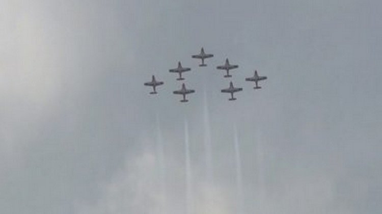The snowbirds and many more took to the skies at the Brantford Community Charity Airshow @EHall_News chch.com/?p=149320