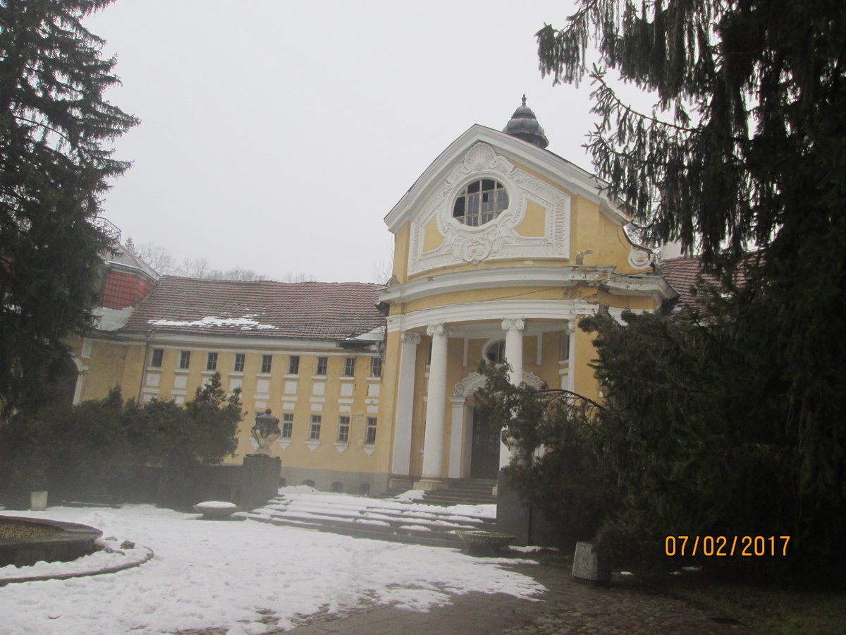 Compass_EC's tweet photo. Proposal for sustainable conversion of Bankya Public Bath in Sofia by Bulgarian course participants - https://t.co/oPguoycFtL https://t.co/R2qglCnLZS