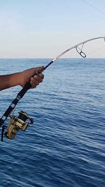 PescaHuelva's tweet photo. A nuestro compañero Rubén le han robado en su embarcación en el Puerto de Mazagón. Es una auténtica vergüenza que un puerto tan bien ubicad… https://t.co/xnNAqir3Pq