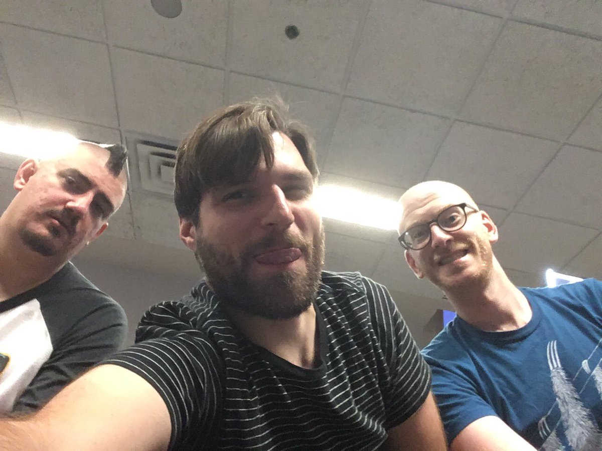 SpaceMaceGames's tweet photo. It's early. Heading to #paxwast. https://t.co/BDdCvTnps7
