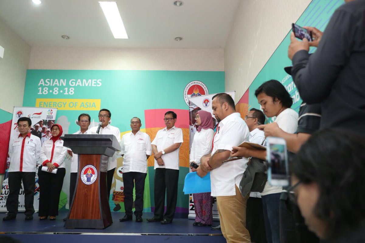 2. Secara khusus kpd para atlet yang telah berjuang penuh dedikasi lahirkan prestasi dengan menjunjung tinggi kejujuran dan sportivitas.-IN