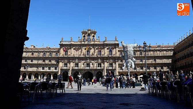 SArtvALDIA's tweet photo. Ikea elige la Plaza Mayor como imagen de su catálogo 2018
https://t.co/jYM6NDGSXT https://t.co/TQRczahCN9