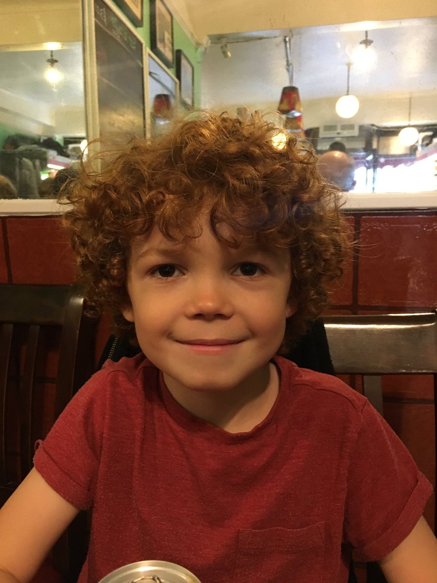 TomCurlyLock's tweet photo. @speedyscafe having a cheeky spot of lunch #littlesherlock #sherlock #tfp https://t.co/LMZQ2b7ag5