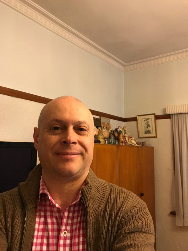 jsa60888's tweet image. Just me....#bedroom##gettingreadyforwork#