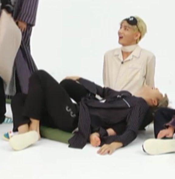 𝒘𝒂𝒕𝒆𝒓𝒊𝒏𝒈 •̀ㅅ• ́워드링 tweet media