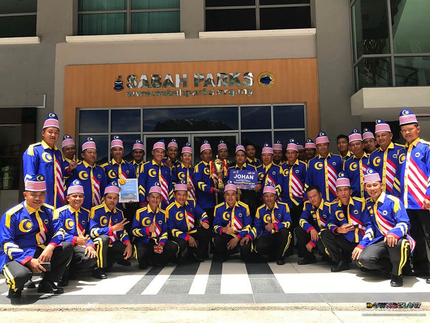 divedownbelow's tweet photo. #NationalDay in #KotaKinabalu #Sabah #HappyIndependanceDay to all our awsum #Malaysian friends frm #TeamDownbelow @divedownbelow #lovesabah https://t.co/GVT9mwJrnh