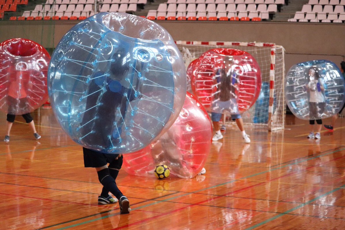 東京大学バブルサッカークラブ Twitterren 8 29 8 31 夏合宿 静大バブルサッカー同好会の皆さんとバブルサッカー大会を行ったり 海 q 花火など 盛り沢山な楽しい合宿でした