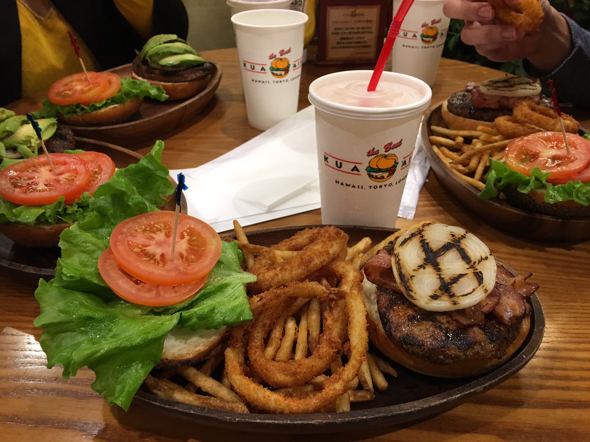 lovelotsjan's tweet photo. Last night in Japan π―π΅βΉοΈ
#roadtofatness https://t.co/fF4sEW8uab