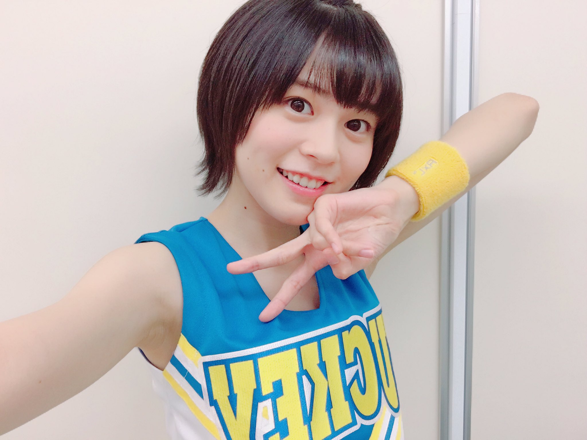 中島由貴 サイン入りチェキ 声優 中島由貴 1st写真集『ゆき恋』 発売記念 直筆サイン入りチェキ