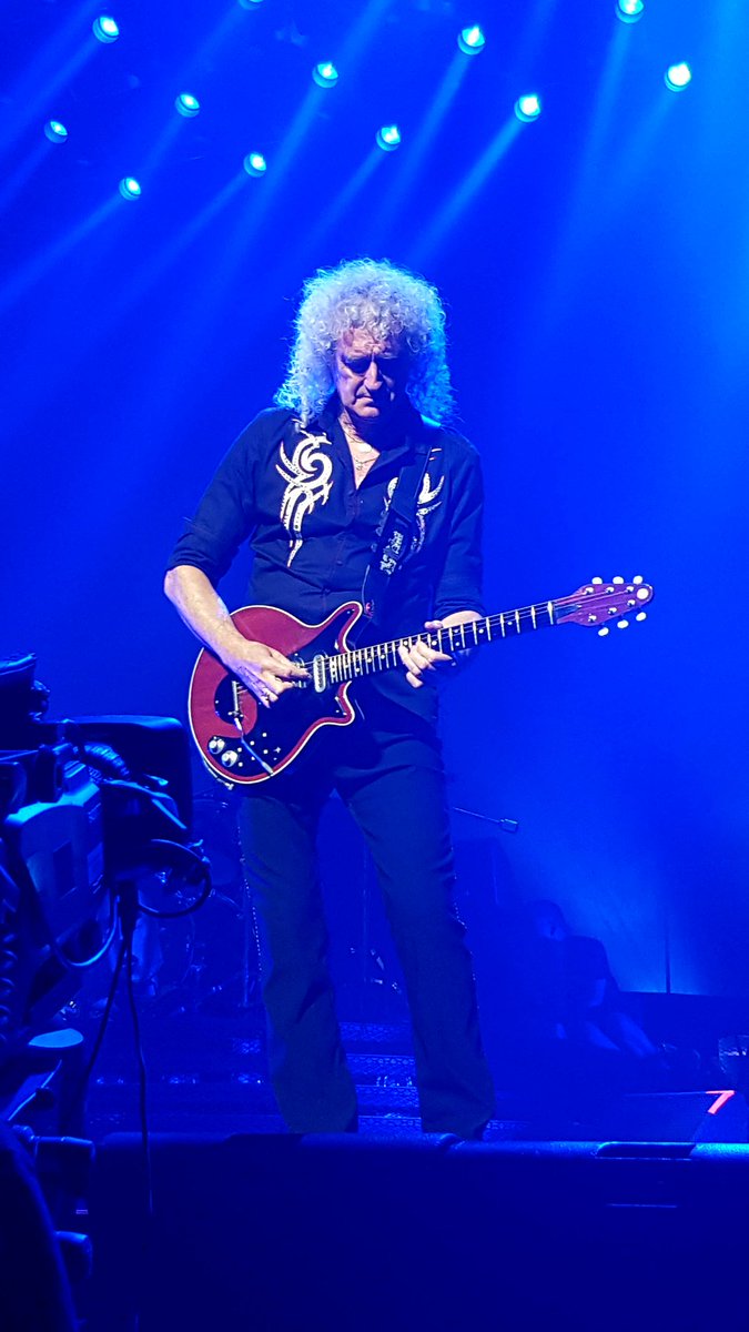 OrtizJanet's tweet photo. @DrBrianMay 😍 https://t.co/L0rNL88rDQ