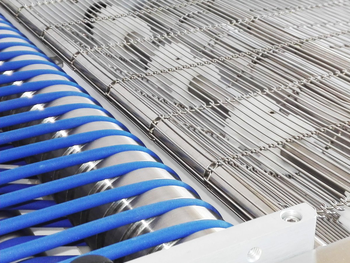 gami_srl's tweet image. Even mechanical parts have their charm !
#enrobingconveyor #enrobingmachine #chocolateprocessing #chocolatemachines
bit.ly/2wURMSD