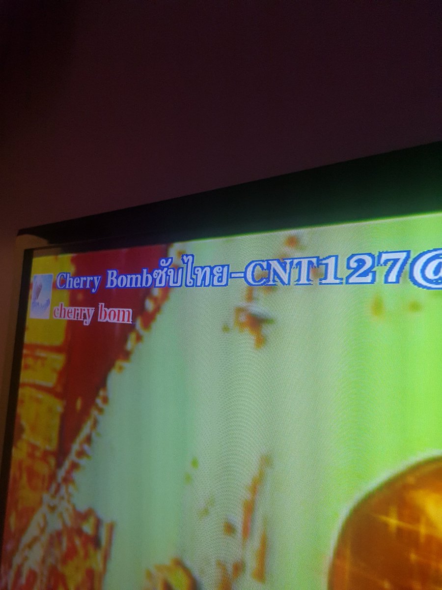 Jniewalker's tweet photo. เพลง cherry bomb นี่ของวงอะรัยอะ พี่เป้ รี่งง https://t.co/hfmz6PSQWS