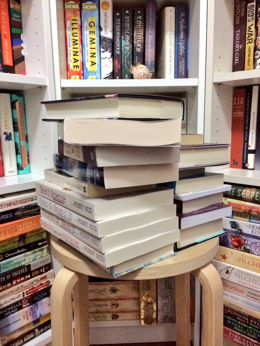 KmTonks's tweet photo. #bookloverproblem Forgetting how little shelf space you have when blissfully throwing money around a bookshop... #shelfie #shelflife https://t.co/xYuyv9Ji2d